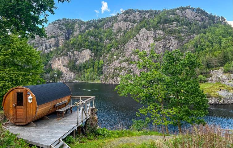 Ferienhaus für 8 Personen mit Sauna in Flekkefjord