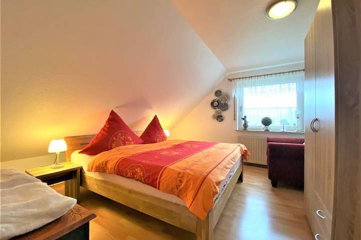 Ferienwohnung für 6 Personen, mit Garten in Detern - 2