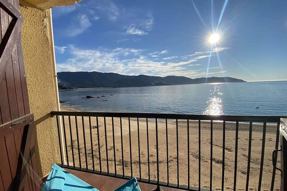 Appartamento intero, Waterfront apartment with terrace and sea view, Tiuccia in Casaglione, Ajaccio e dintorni