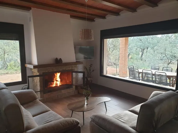 Casa rural para 10 personas, con jardín además de vistas y piscina - 1