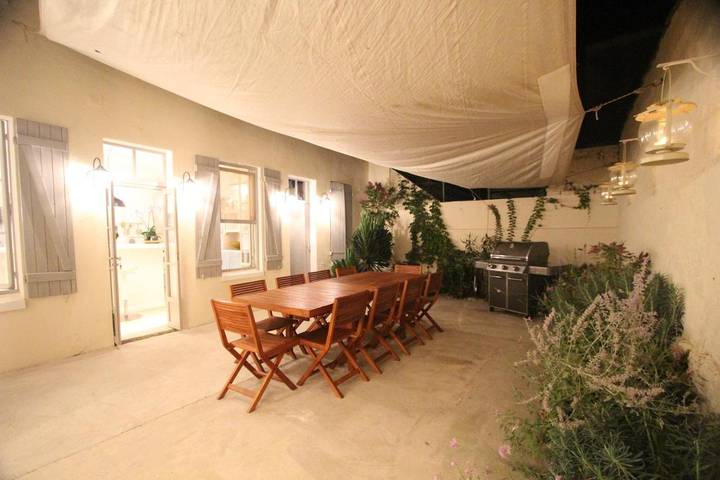 Location de vacances pour 16 personnes, avec terrasse, animaux acceptés à Port-Saint-Louis-du-Rhône - 2