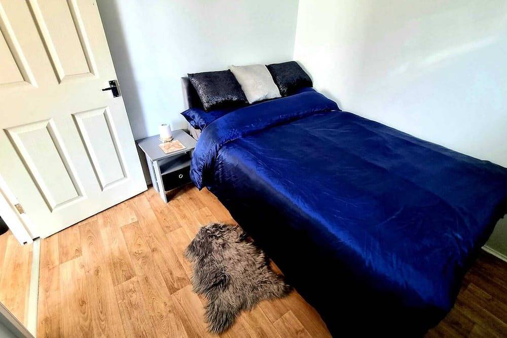 Ivy guest house - double room near Roundhay Park in Leeds, West Yorkshire