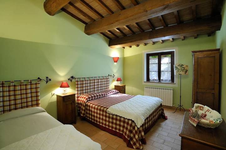 Agriturismo Il Corniolo-Casa Uva in Corciano, Provincia de Perugia
