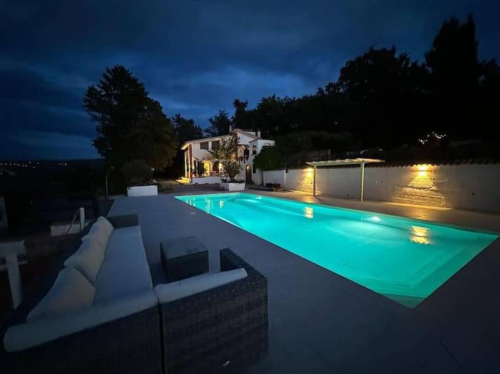 Casa vacanza per 8 persone, con Terrazza e Giardino nonché Piscina e Panorama a Perdifumo