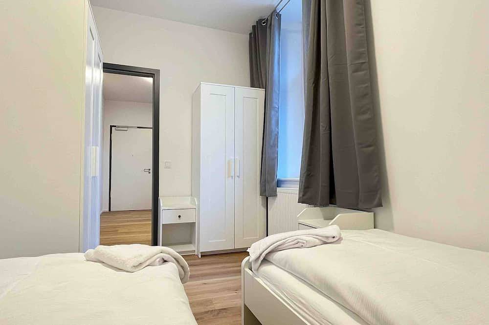 Ganze Wohnung, (Am1013) Moderne Monteurwohnung in Amberg, Ostbayern