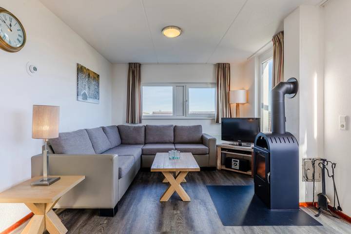 Bungalow für 6 Personen, mit Terrasse und Balkon/Terrasse im Sauerland - 4