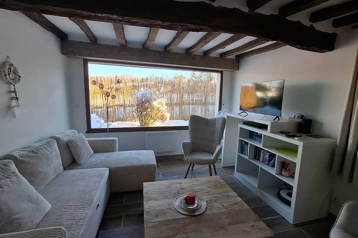 Location de vacances pour 6 personnes, avec jardin et jacuzzi à La Frénaye