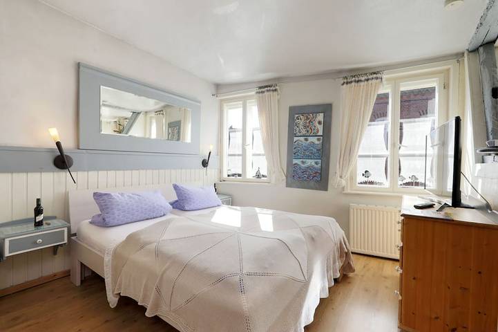 Ganze Wohnung, Gemütliches Studio mit Altbaucharme in Lüneburg, Nordheide