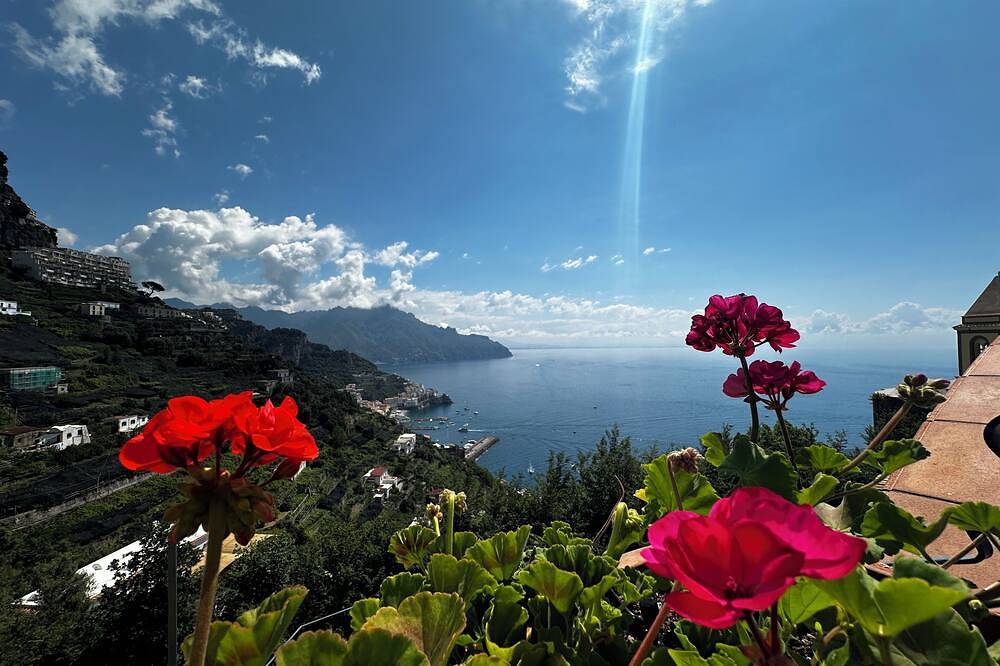 Villa for 6 Guests in Amalfi, Amalfi Coast