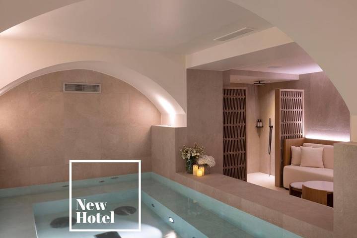Hôtel pour 2 personnes, avec piscine ainsi que terrasse et sauna