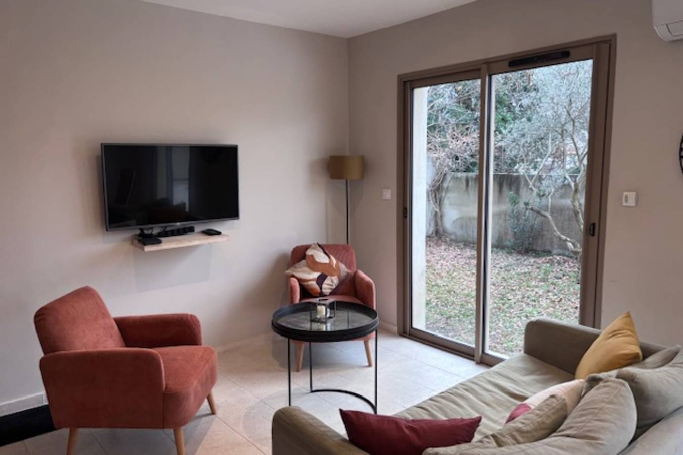 Ferienhaus für 4 Personen mit Garten in L'Isle-sur-la-Sorgue, Vaucluse