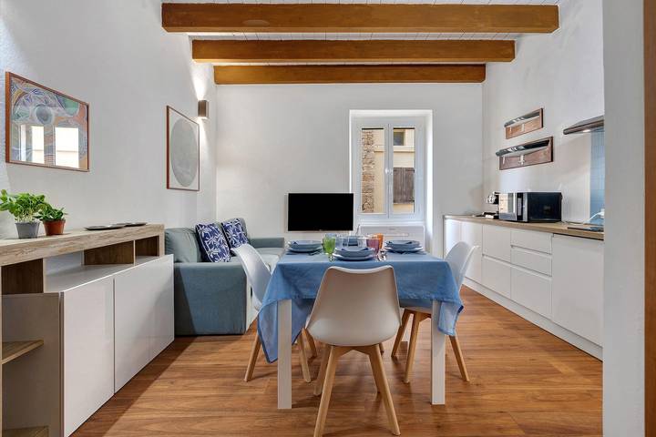 Ganze Wohnung, Ferienwohnung 'Apartament d'artistes' mit Klimaanlage in Alghero Vecchia, Alghero