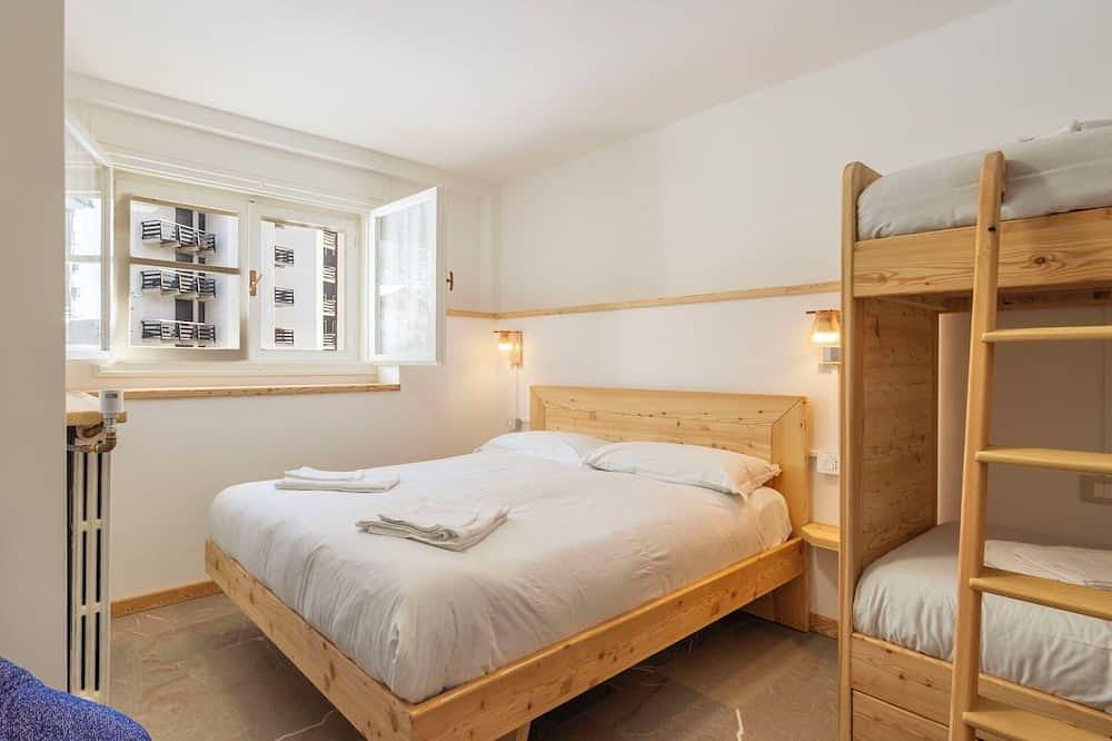 Appartamento intero, Incantevole appartamento per 4 ospiti con Wifi e Tv in Madesimo (Borgo), Madesimo