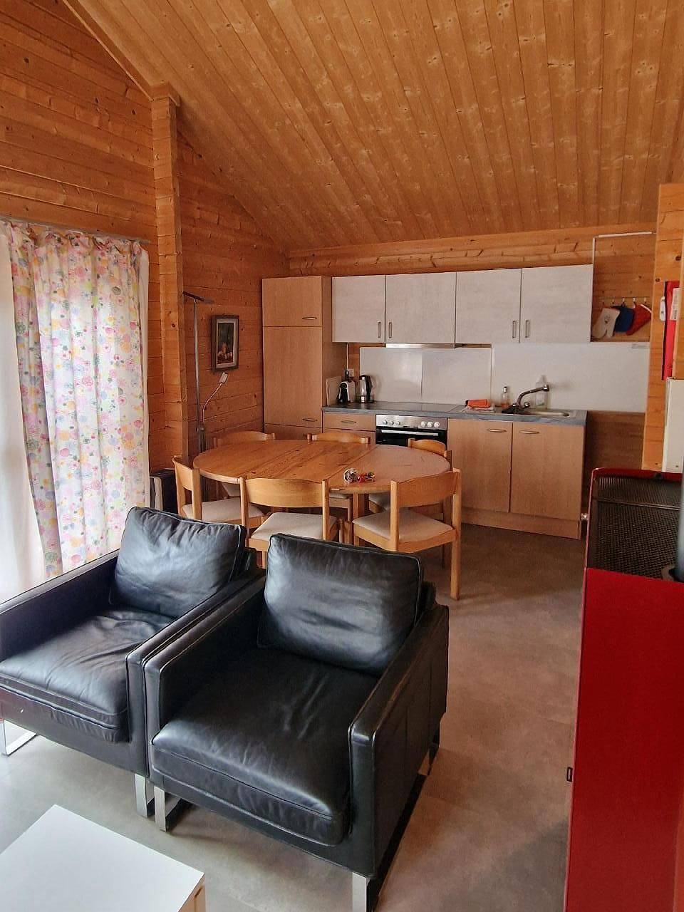 Chalet/ Blockhaus auf Camping in Oberwil im Simmental, Berner Oberland