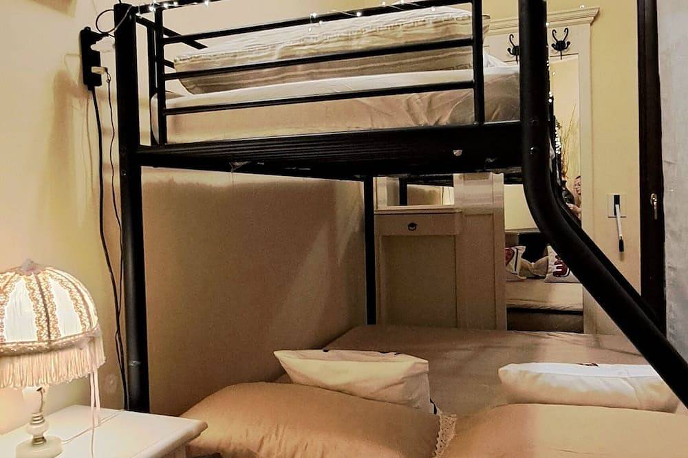 Entire apartment, Appartamento in città,dotato di tutti i comfort,creato con stile,luminoso,pulito in Lecce, Lecce Province