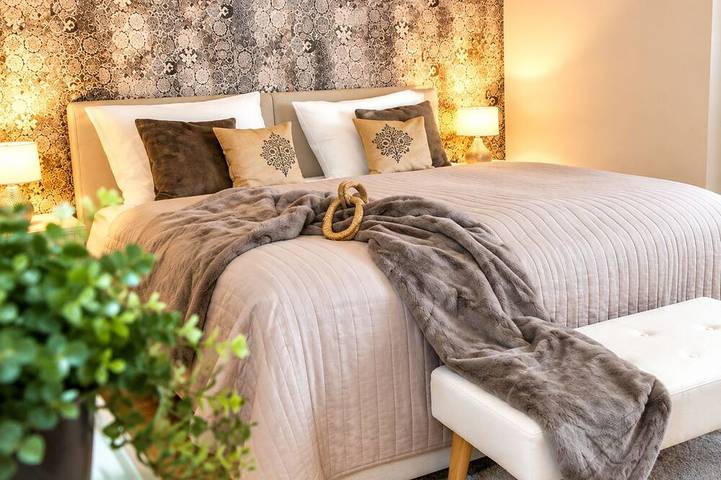 Ganze Wohnung, Paderborn Oase mit Kamin, Parkplatz & Balkon, Stilvolles Zuhause, 24/7 Check in in Paderborn, Kreis Paderborn