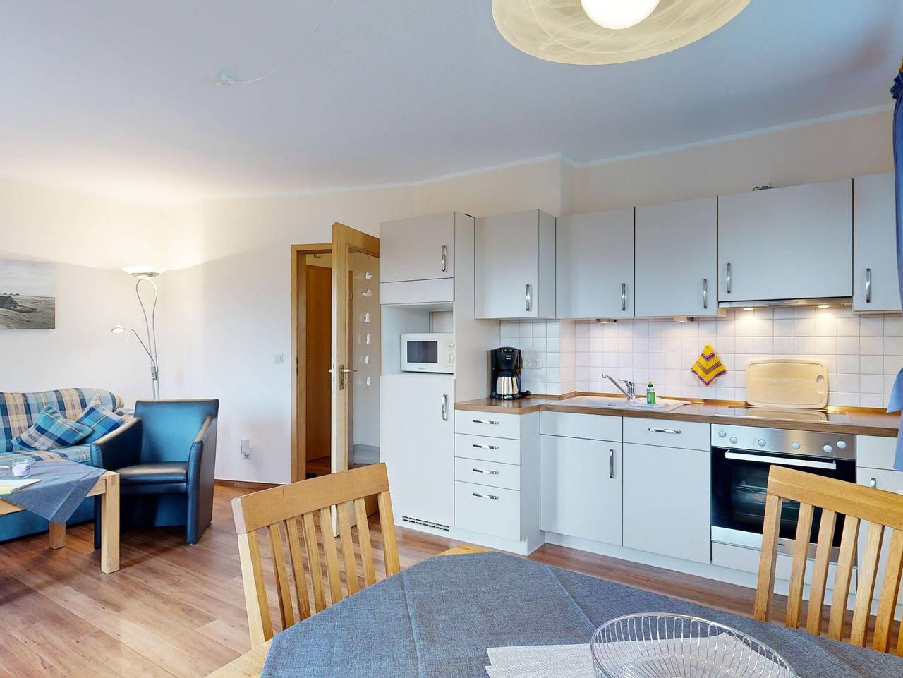 Ganze Ferienwohnung, Reetdachhaus Möwe 01, Lancken Granitz, (Id 101) in Lancken-Granitz, Rügen