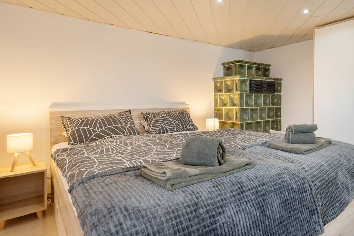 Entire studio, Apartment Martin with Terrace & Wi-Fi in Wilburgstetten in Romantische Straße
