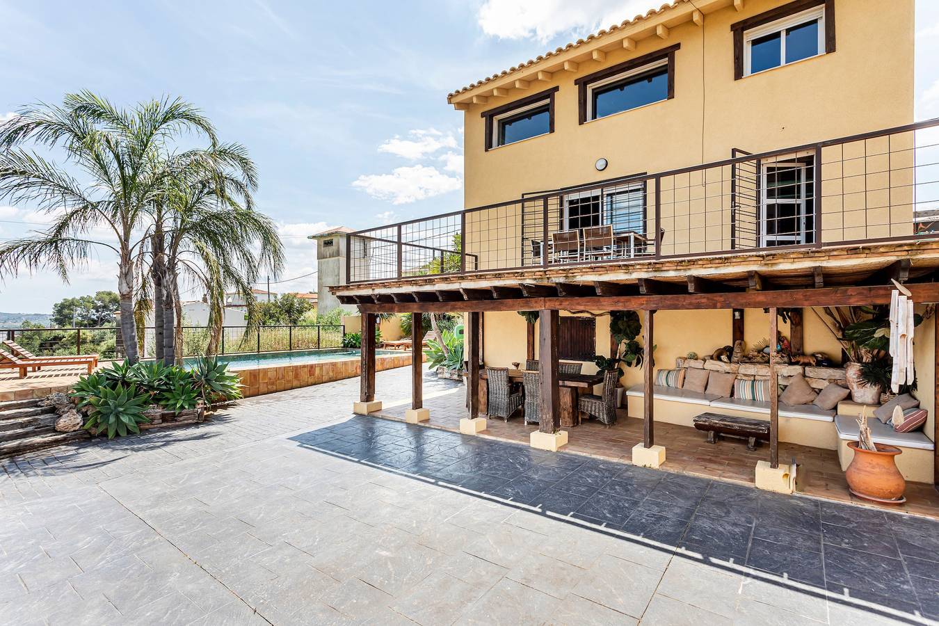 Villa 'Masai' con piscina privada, Wi-Fi y aire acondicionado in Llombay, Provincia de Valencia