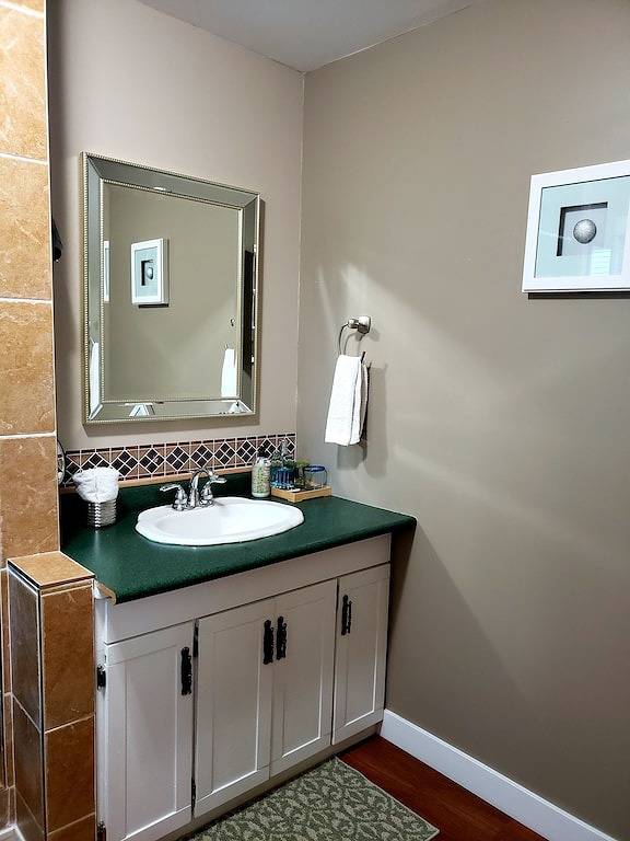 Cabin rentals and lodges for 4 people, with terrace and garden in Saskatchewan