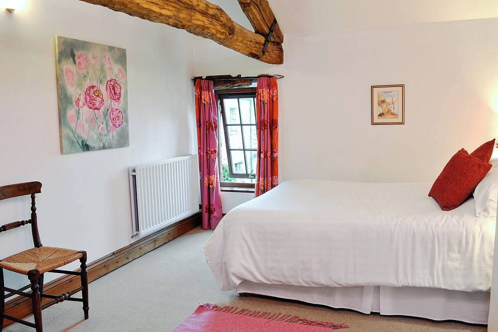 2 bedroom accommodation in Pooley Bridge in Pooley Bridge, Lake District