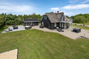 Ferienhaus für 8 Personen, mit Balkon und Sauna sowie Whirlpool in Stauning