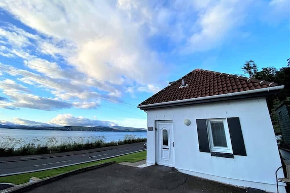 The Wee Cottage by the Ferry in Gourock, Inverclyde