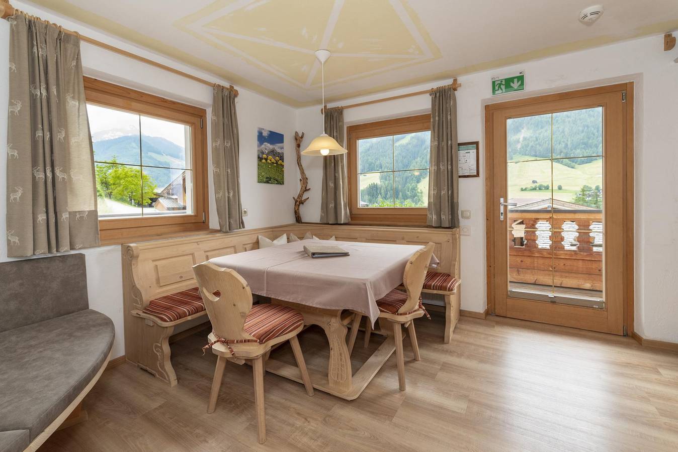 Ganze Ferienwohnung, Apartmenthaus Rosenhof in Alpbach, Kitzbüheler Alpen