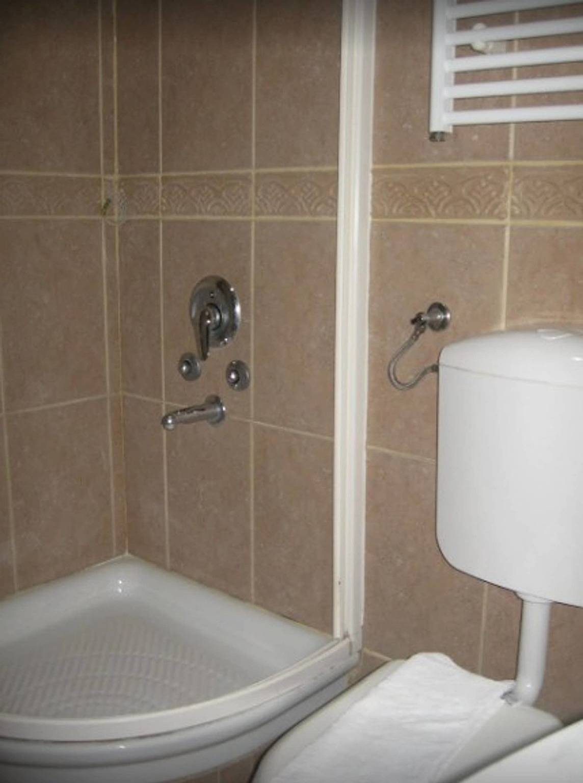 Auberge Levantin 1,3 Chambre N8 Côté Mer in Sveti Stefan, Municipalité de Budva