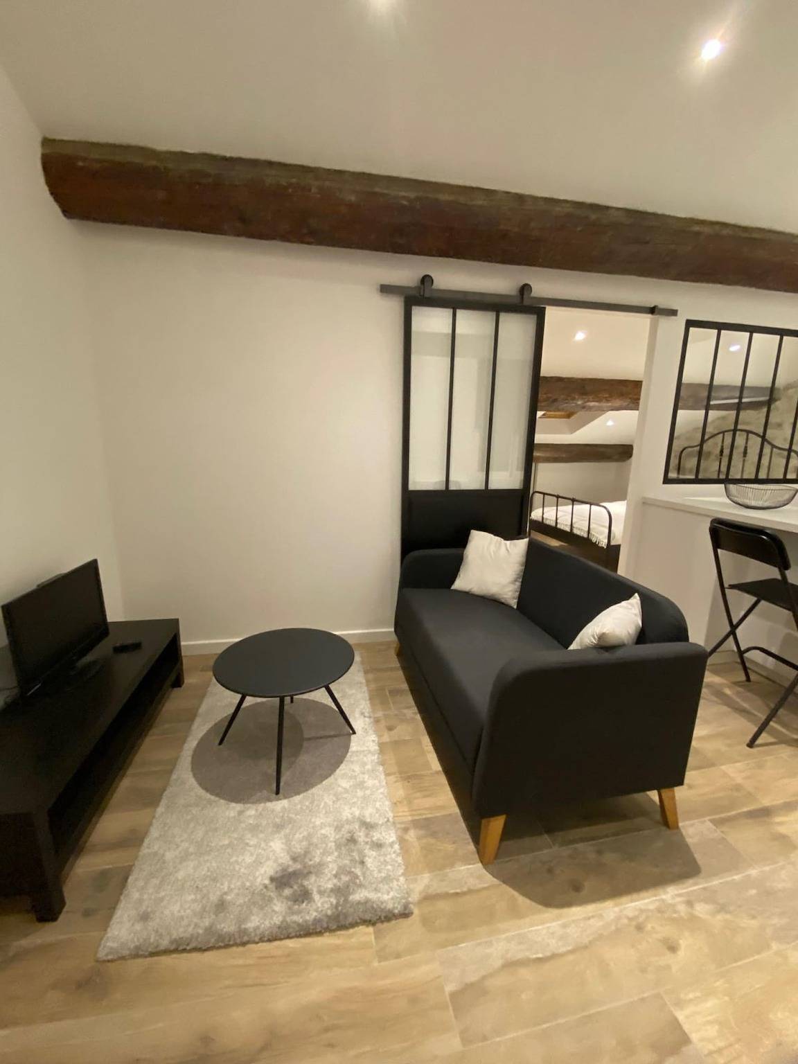 Appartement entier, Appartement accueillant et proche de la mer in Toulon, Région de Toulon