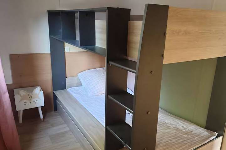 Waterfront Bungalow in Bray-en-Val, Loire-Tal
