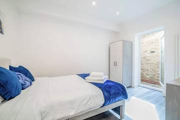 Cottage for 6 Guests in Camden, London, Picture 1