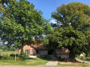 Gîte pour 4 personnes, avec terrasse et jardin dans le Doubs