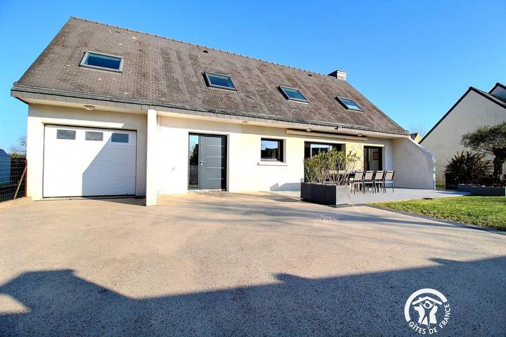 Gîte pour 11 personnes, avec jardin et terrasse à Damgan - 2