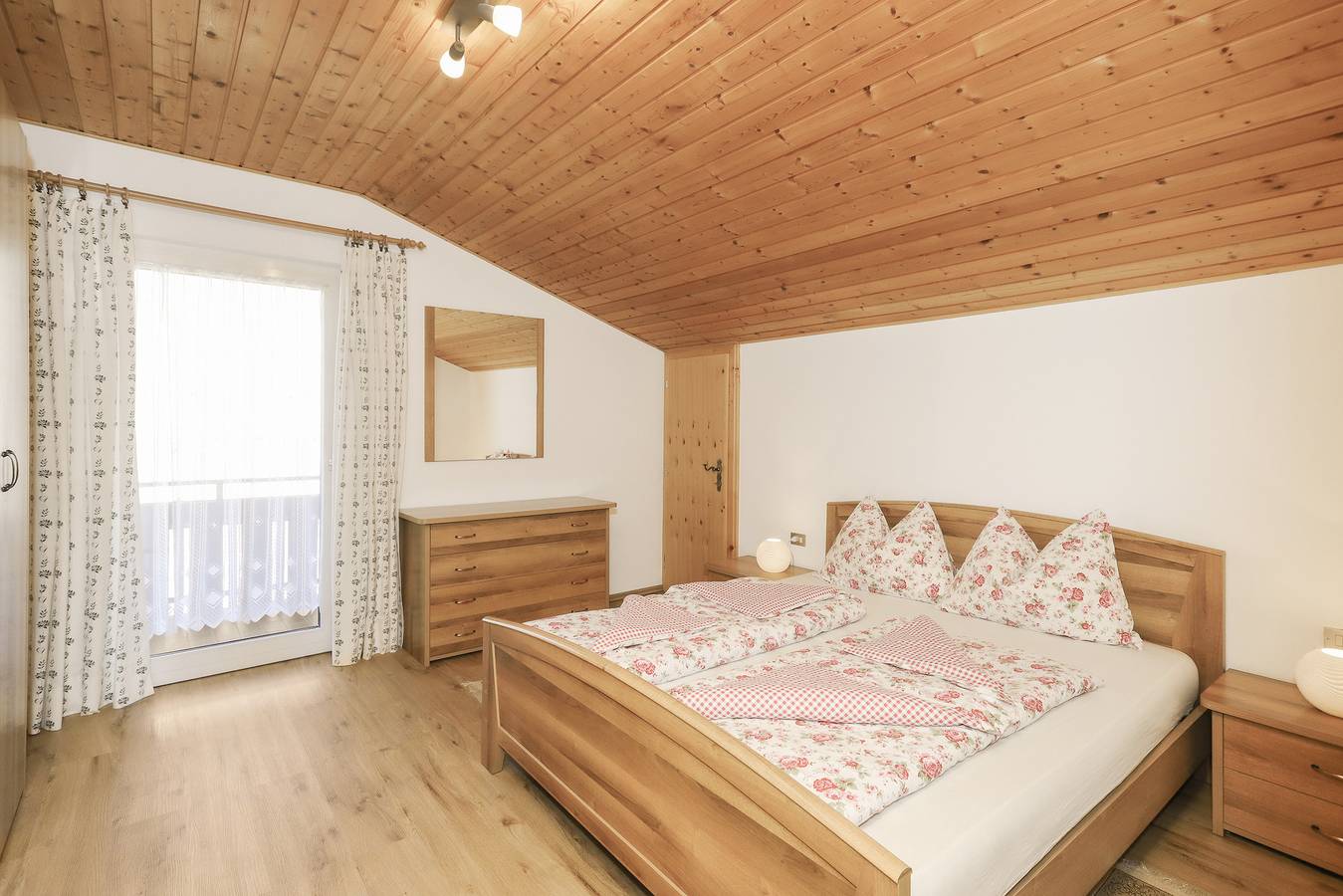 Ganze Ferienwohnung, Bauernhof-Traterhof  App. Rose in Spinges, Mühlbach