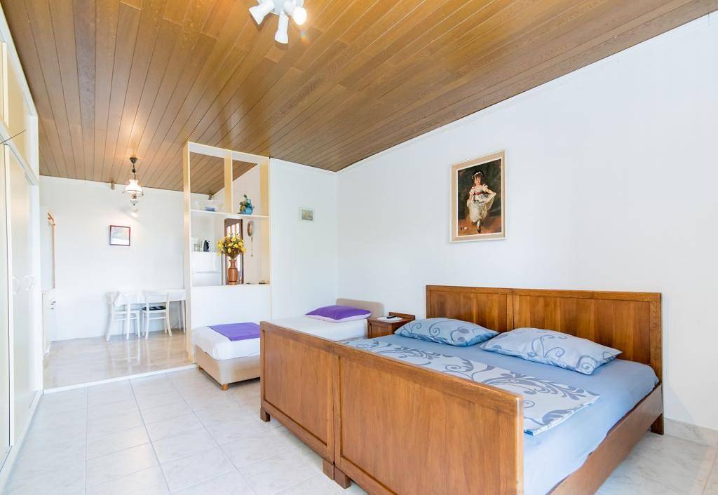 Ganzes Studio, Studio für 3 Personen mit Meerblick in Postira, Brac