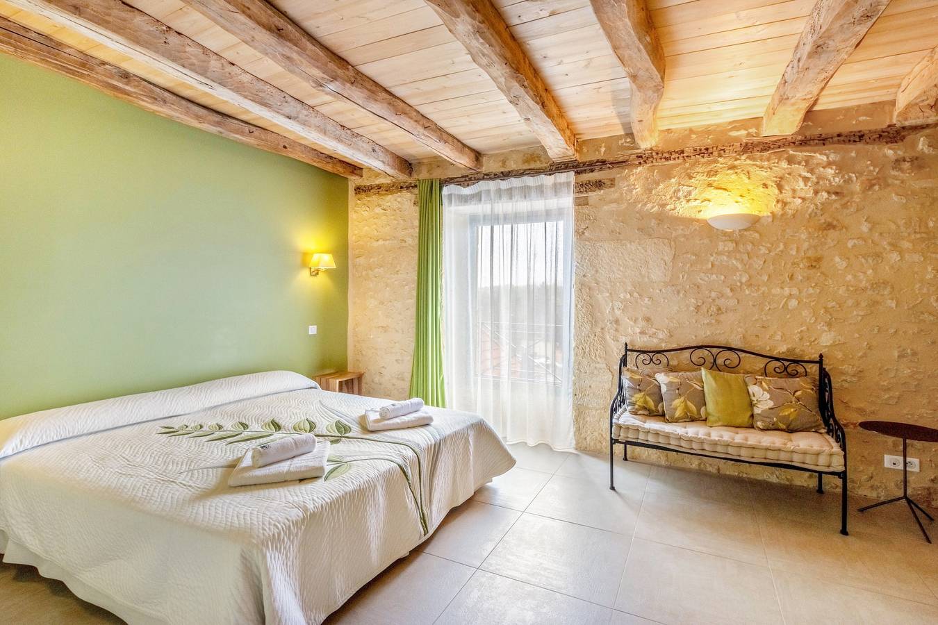 Chambre Tilleul – Confort et espace au naturel in Carsac-Aillac, Périgord Noir