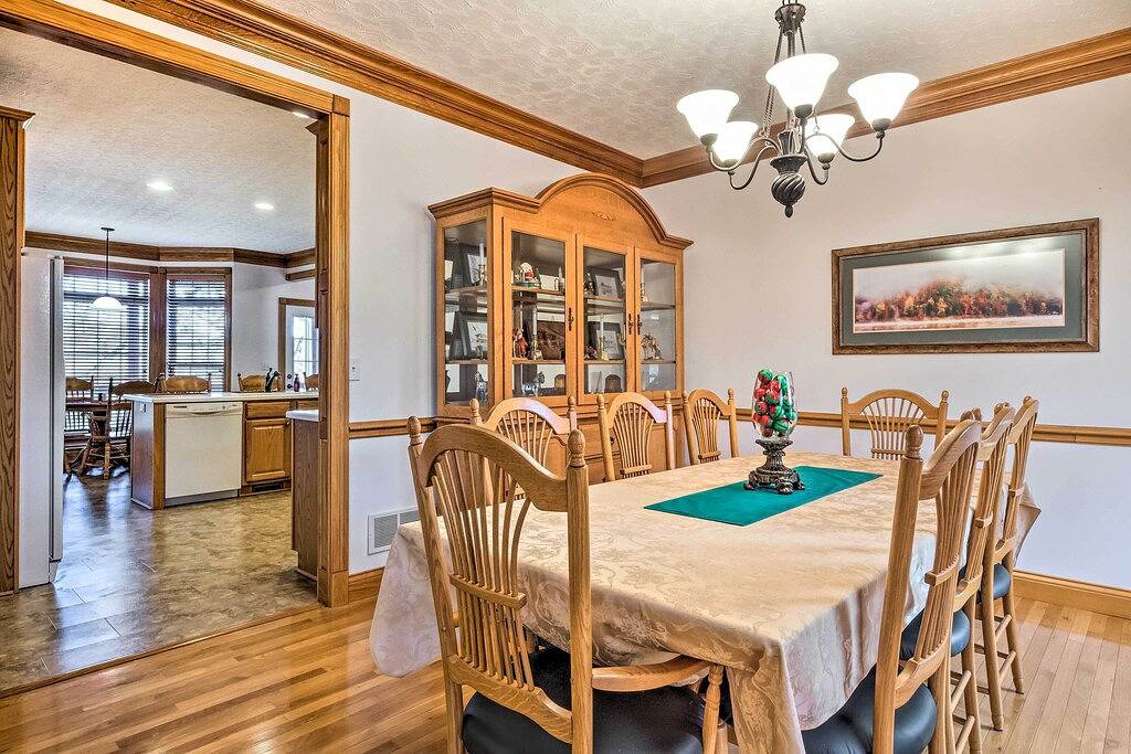 Lake Cumberland Retreat w/ Deck & Views! in Lake Cumberland