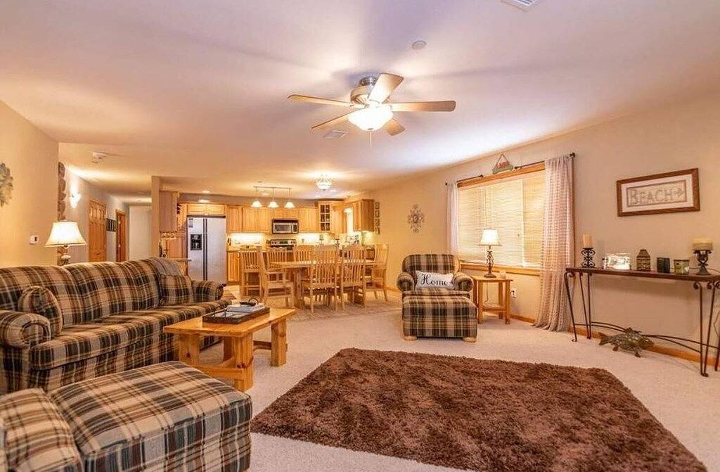 Ganze Wohnung, Gorgeous Lakeview Balcony with 4 Bedrooms, best location at the resort! in Castle Rock Lake