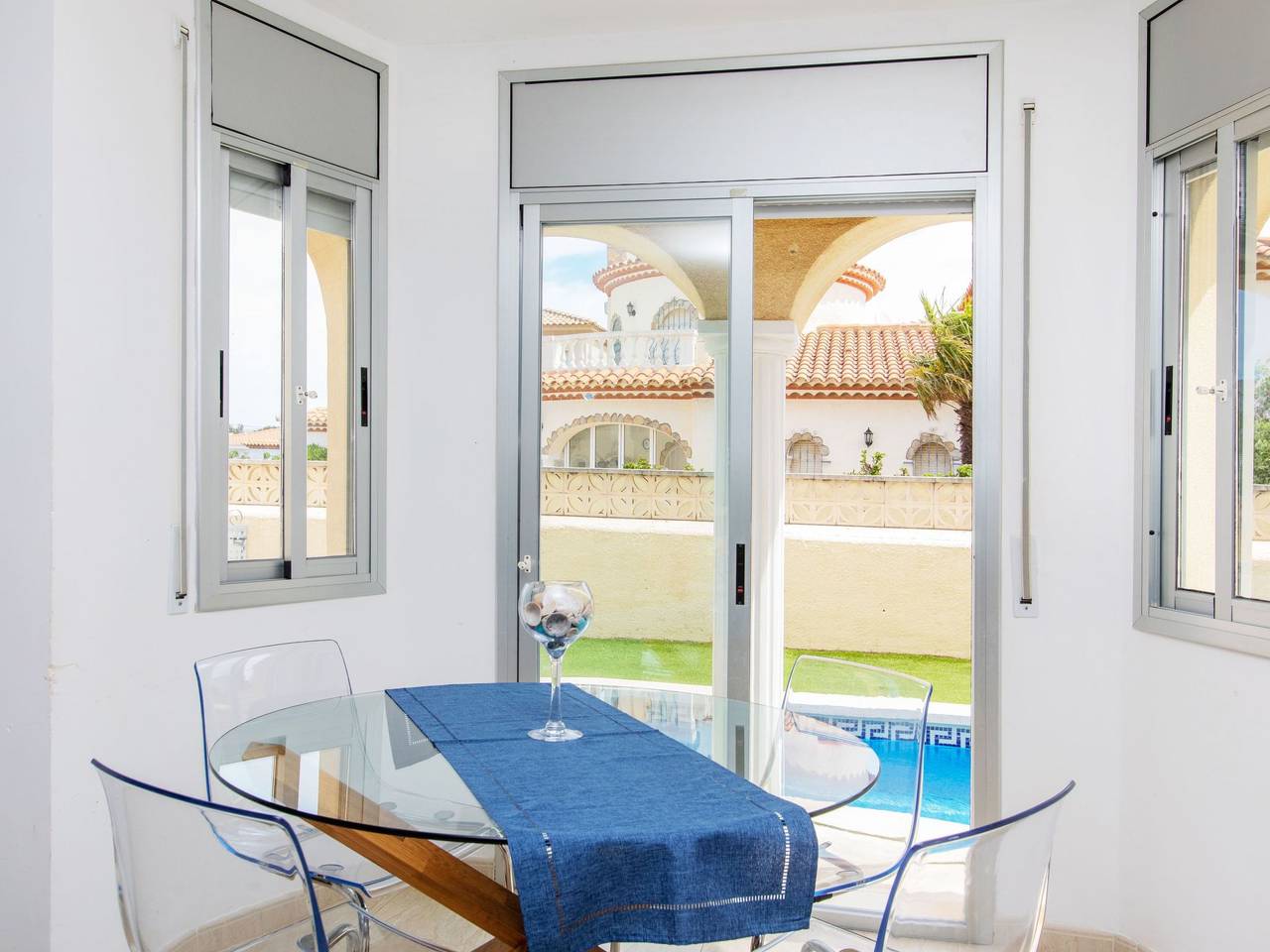 Plaza Hortensias in Mont-roig del Camp, Costa Dorada