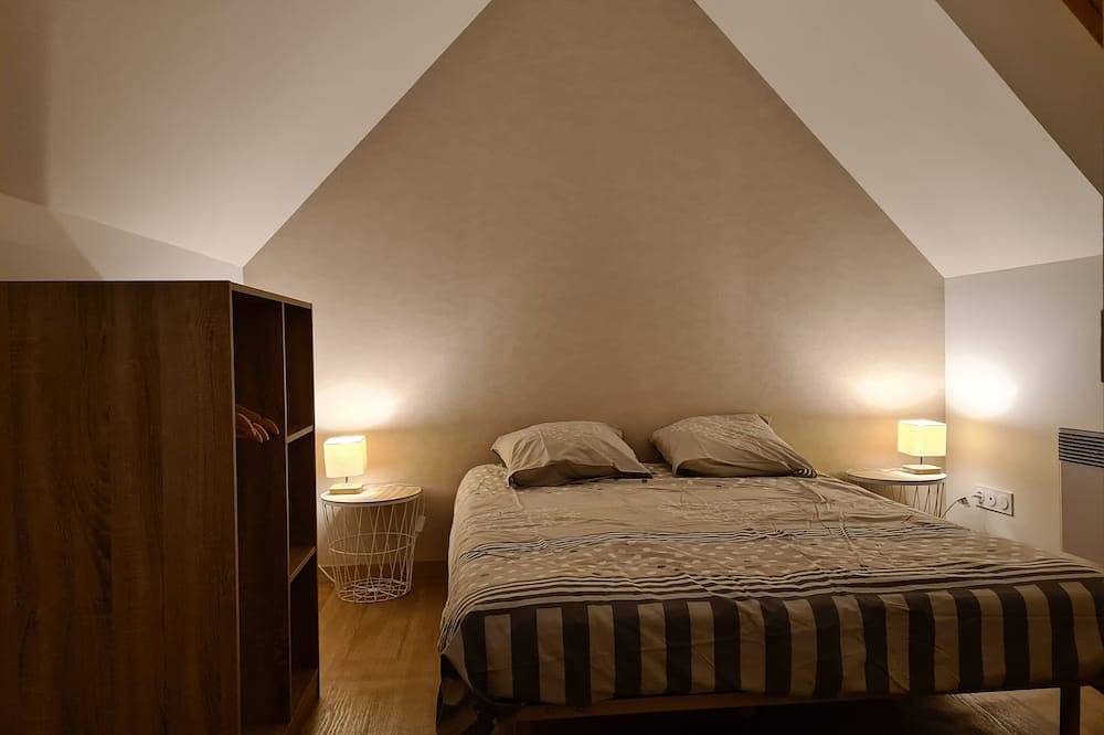 Charmante Petite Maison in Laroche-Saint-Cydroine, Région d'Auxerre
