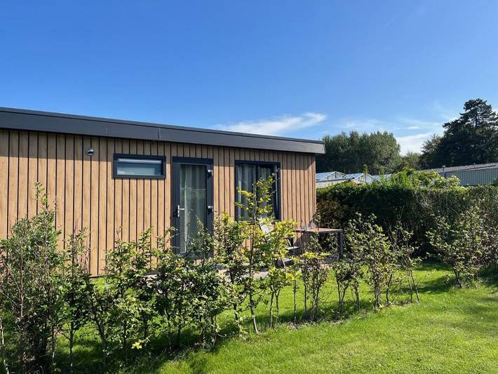 Appartement voor 2 personen, met Terras en Tuin in Oostvoorne