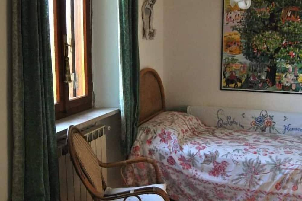 Promotion Sperlonga, sea view, large garden, parking, pets allowed, Wifi in Sperlonga, Latina Province