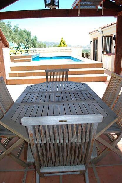Casa rural para 2 personas, con piscina además de vistas y jardín en Valle del Guadalorce - 4