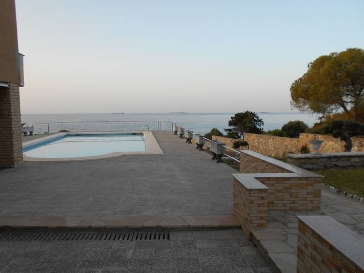 Location de vacances pour 5 personnes, avec piscine ainsi que terrasse et jardin à Tarragone - 3