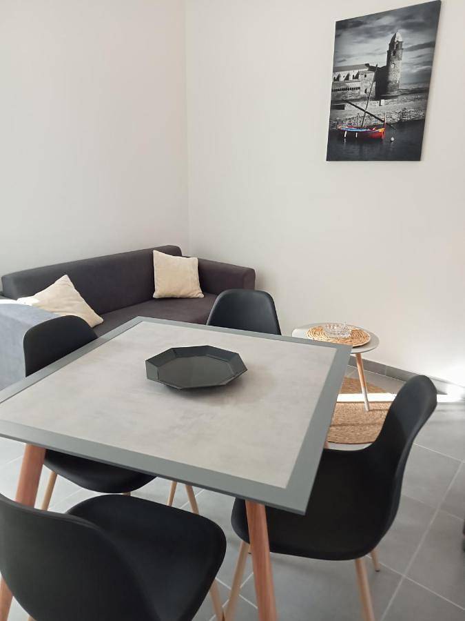 Gîte pour 4 personnes, avec terrasse à Millas - 2