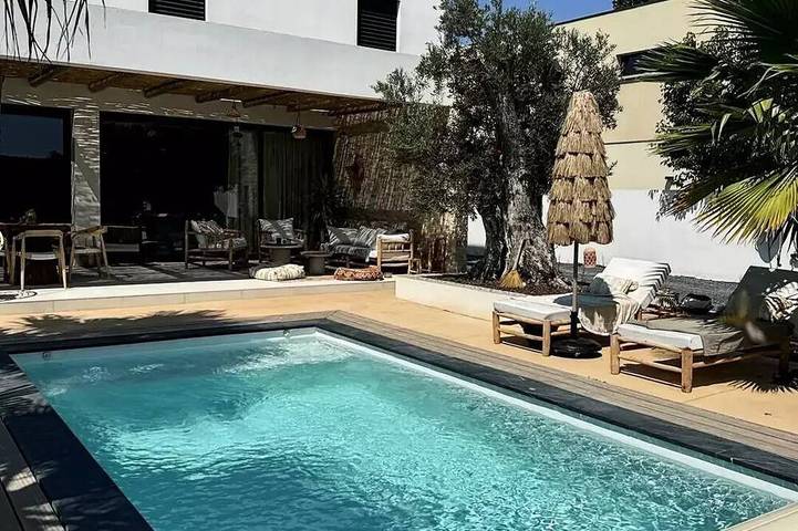 Villa für 4 Personen, mit Garten und Pool - 1