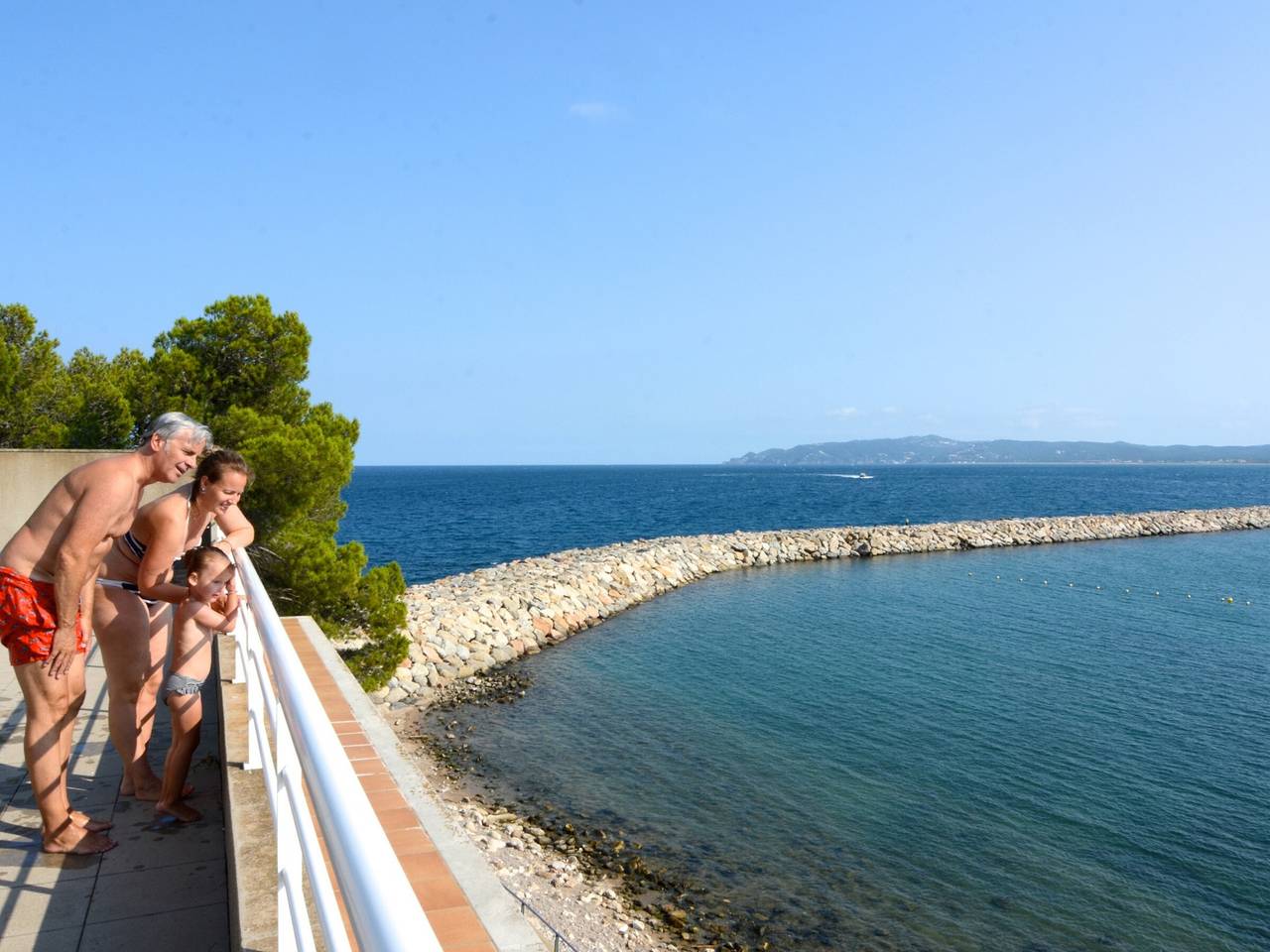 Geheel appartement, Vakantieappartement voor 8 personen met zwembad in l'Estartit, Torroella de Montgrí