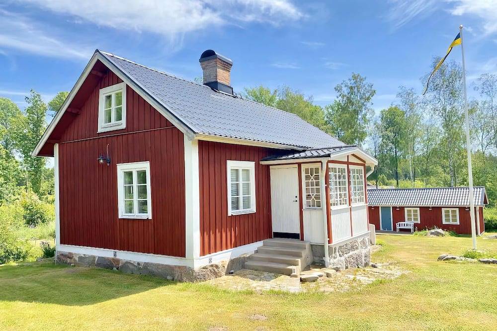 Your cottage more Swedish than Sweden in Ryd, Kronoberg