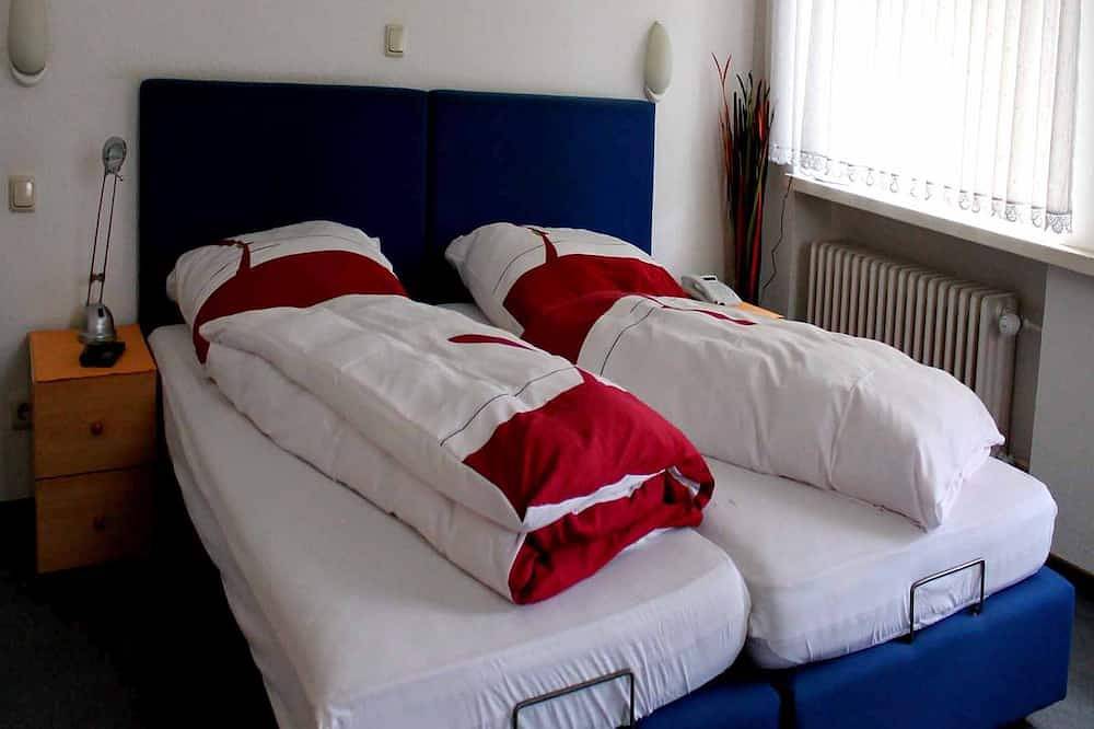 Ganze Wohnung, Doppelzimmer mit Dusche/Wc in Balve, Sorpesee